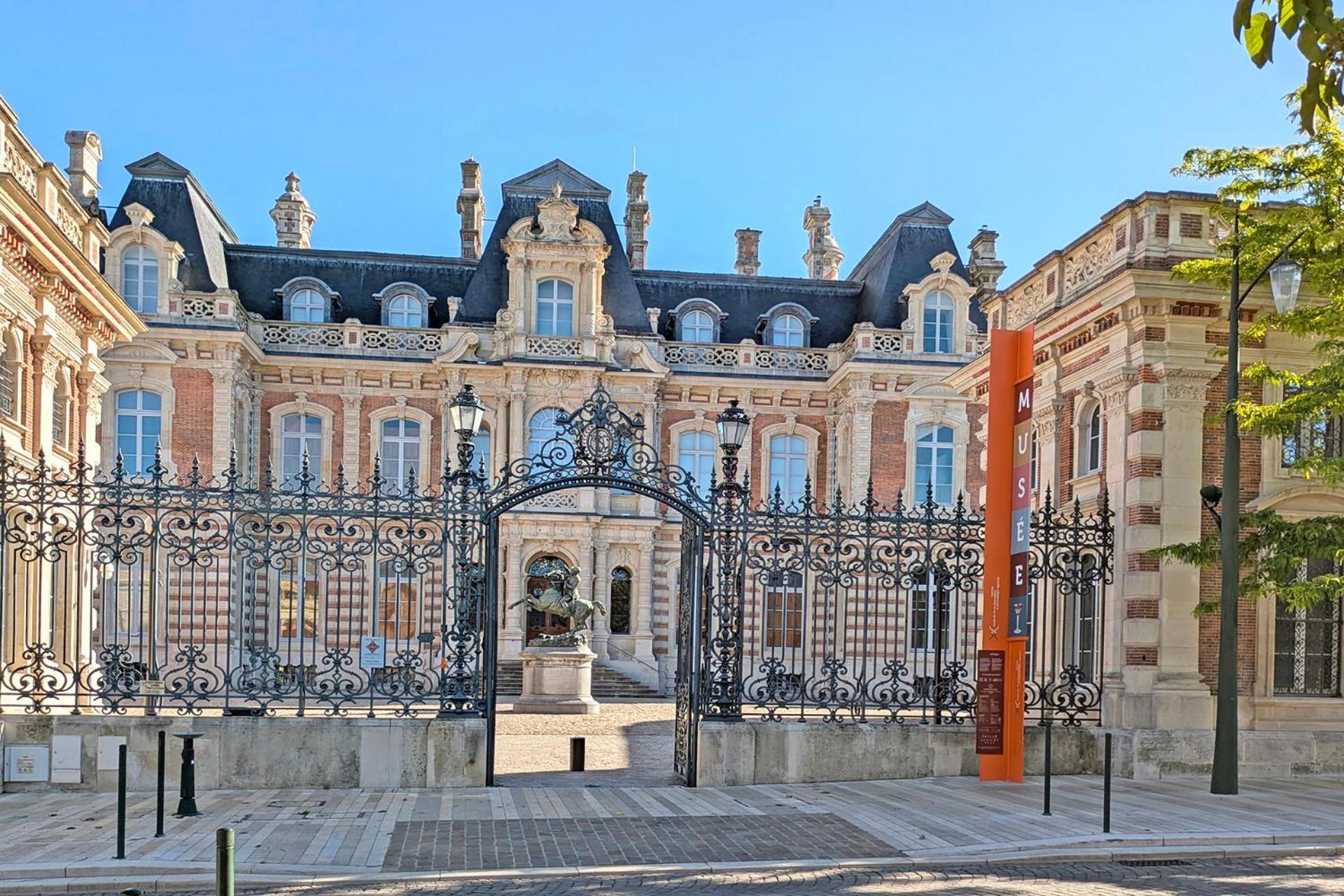 Maison A Deux Mains Ay-Champagne Exterior foto